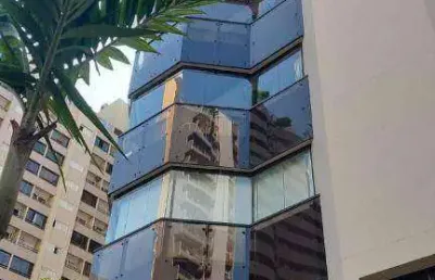 Apartamento com 3 quartos para alugar na Rua Tuim, Moema, São Paulo