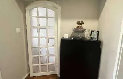 Apartamento em moema pássaros, ao lado do metro moema, com 2 dormitórios, 1 vaga de garagem.