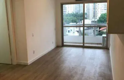 Moema lado pássaros  2:dorm um suíte, 70m2 ,varanda, ar. condicionado,2 vagas ,lazer completo sp.