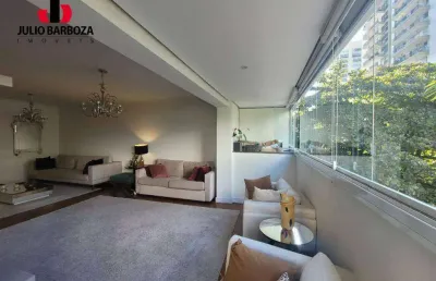 Apartamento em moema, 150m², totalmente reformado, com 3 suítes, 2 vagas de garagem