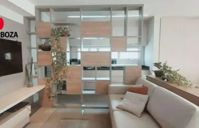 Prédio novo, apartamento com 61m², 1 dormitório, sendo 1 suíte, closet, sacada, e 2 vagas de garagem.
