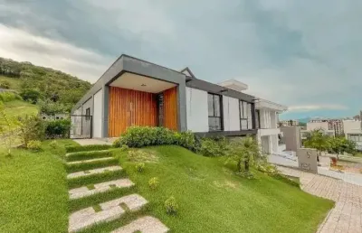 Casa com 3 quartos para alugar na Rua João Bernadino da Rosa, 1, Pedra Branca, Palhoça