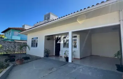 Casa com 2 quartos à venda na Rua Odete Truppel dos Santos, 1, São Sebastião, Palhoça