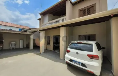Sobrado com 5 dormitórios à venda, 240 m² por r$ 750.000,00 - martim de sá - caraguatatuba/sp