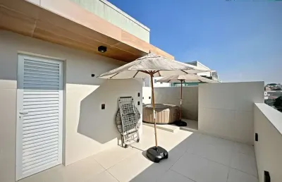 Casa em condomínio com 2 suítes e 1 vaga – 90m² por r$ 600 mil