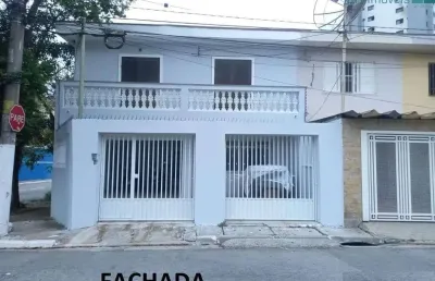 Sobrado espaçoso de 200m² com 3 dormitórios, 3 vagas e área gourmet!