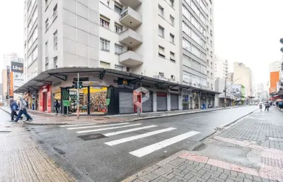 Ponto comercial para alugar na Rua Pedro Ivo, 312, Centro, Curitiba