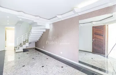 Casa em condomínio fechado com 3 quartos para alugar na Rua José Paschoal Paula, 57, Boa Vista, Curitiba