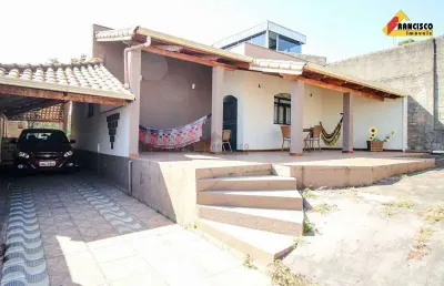 Casa à venda, 2 quartos, 4 vagas, nossa senhora das graças - divinópolis/mg