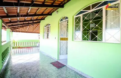 Casa à venda, 3 quartos, 1 vaga, belvedere - divinópolis/mg