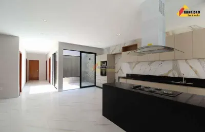Casa à venda, 4 quartos, 1 suíte, 4 vagas, bom pastor - divinópolis/mg