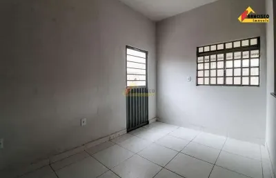 Casa à venda, 5 quartos, 2 vagas, santa rosa - divinópolis/mg