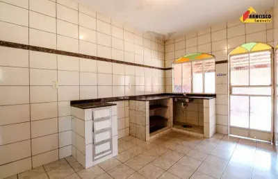 Casa à venda, 3 quartos, 3 vagas, santa rosa - divinópolis/mg