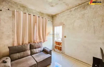 Casa à venda, 2 quartos, 3 vagas, realengo - divinópolis/mg