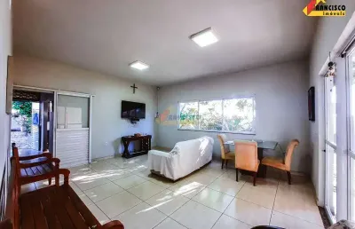 Sítio à venda, 3 quartos, 1 vaga, ermida - divinópolis/mg