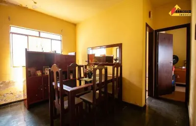 Casa à venda, 2 quartos, 1 vaga, ipiranga - divinópolis/mg