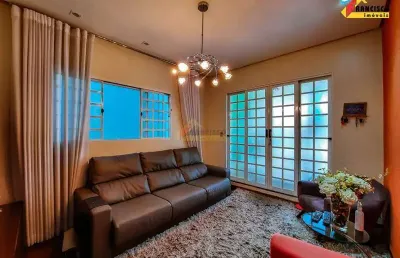 Casa à venda, 3 quartos, 1 suíte, 2 vagas, porto velho - divinópolis/mg