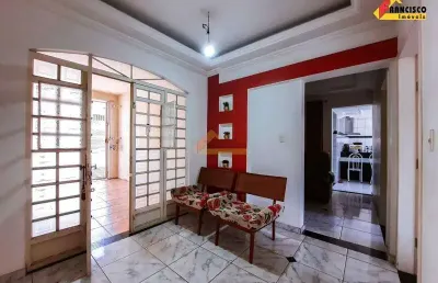 Casa à venda, 7 quartos, 1 suíte, 3 vagas, porto velho - divinópolis/mg