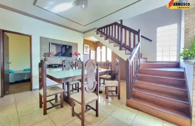 Casa à venda, 4 quartos, 1 suíte, 2 vagas, ipiranga - divinópolis/mg