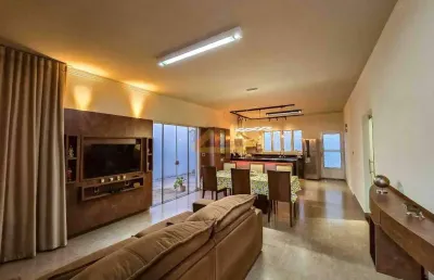 Casa à venda, 3 quartos, 1 suíte, 4 vagas, são judas tadeu - divinópolis/mg