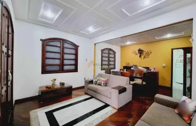 Casa à venda, 3 quartos, 1 suíte, 2 vagas, planalto - divinópolis/mg