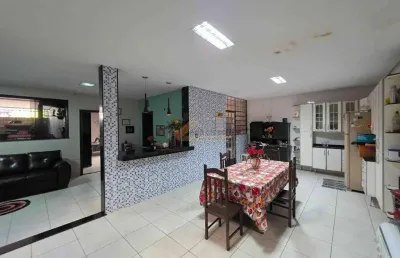 Casa à venda, 3 quartos, 1 suíte, 3 vagas, bom pastor - divinópolis/mg