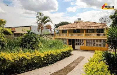 Casa à venda, 4 quartos, 1 suíte, 4 vagas, lp pereira - divinópolis/mg