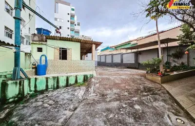 Terreno à venda no Centro, Divinópolis 