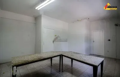 Sala comercial para alugar no Bom Pastor, Divinópolis 