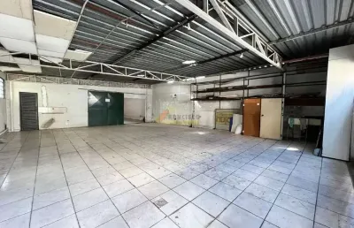 Barracão / Galpão / Depósito para alugar no Centro, Divinópolis 