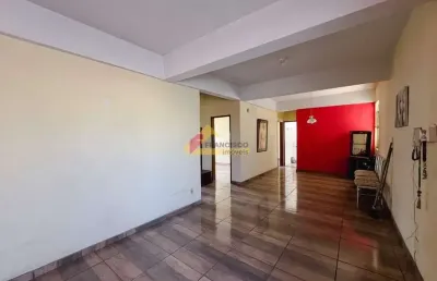 Apartamento com 3 quartos para alugar no Niterói, Divinópolis 