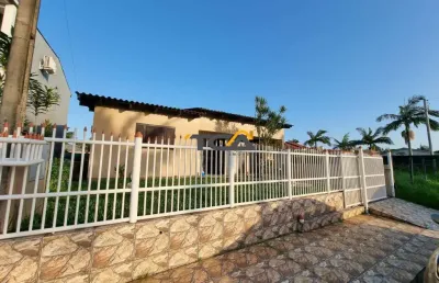 Casa com 3 quartos à venda na Rua Castro Ramos, 189, Igra Norte, Torres