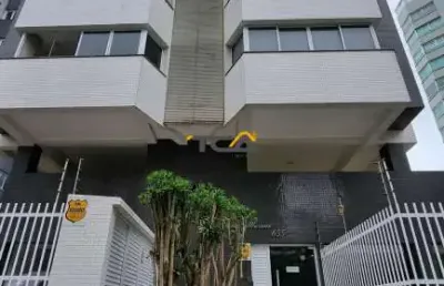 Apartamento mobiliado ao lado das 4 praças – 2 dormitórios (1 suíte) em torres