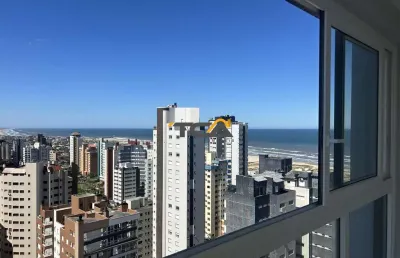 Localizado no centro da cidade de torres, o maui está a poucas quadras do mar.