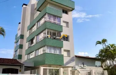 Apartamento 02 dormitórios sendo 01 suite no centro de torres-rs