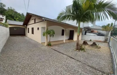 Casa para venda em brusque, azambuja, 3 dormitórios, 1 suíte, 2 banheiros, 2 vagas