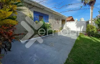 Casa à locação em nova parnamirim (parnamirim/rn) | 3 quartos sendo 2 suítes, 179m²