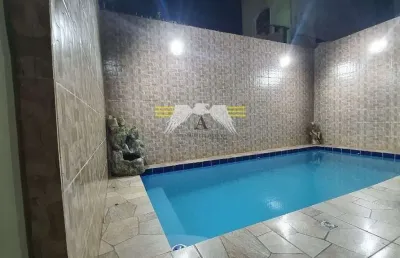 Casa com 3 quartos para alugar na Vila Oceanópolis, Mongaguá 