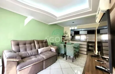 Sobrado em condomínio mobiliado, com 3(três) dormitórios e 2 (duas) vagas de garagem