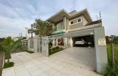 Sobrado com 3 (três) dormitórios, localizado no bairro moinhos de vento em canoas.