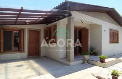 Casa térrea de 3(três) dormitórios, sendo 1(uma) suíte na estância velha em canoas
