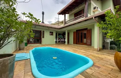 Sobrado de alto padrão 3 ( três) dormitórios, localizado no bairro moinhos de vento