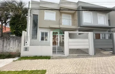 Ótimo sobrado com 3 (três)dormitórios, sendo 1 (uma)suíte no bairro nsra das graças