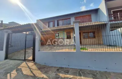 Sobrado de 4(quatro) dormitórios, sendo 1(uma) suíte, localizada no bairro são josé.