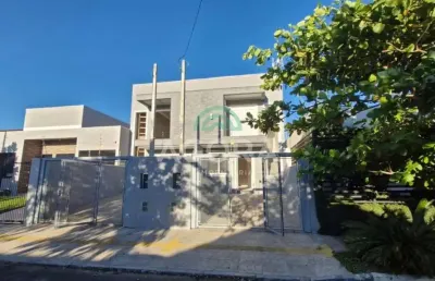 Sobrado 3 (três) dormitórios sendo 1 (uma) suíte com sacada localizado no bairro igara em canoas.