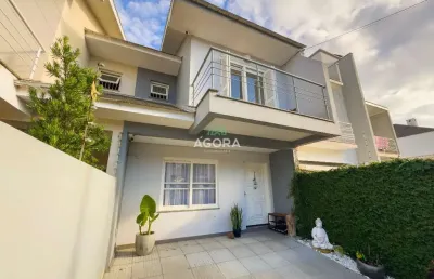 Sobrado de 136m² com 2 (dois) dormitórios, localizado no bairro igara em canoas.