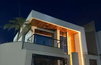 Linda casa à venda em conselheiro lafaiete-mg, bairro novo horizonte: 3 quartos, 1 suíte, 1 sala, 3 banheiros, 3 vagas, 154m².