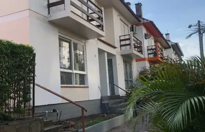 Casa com 3 quartos à venda no Santo Antônio, Porto Alegre 