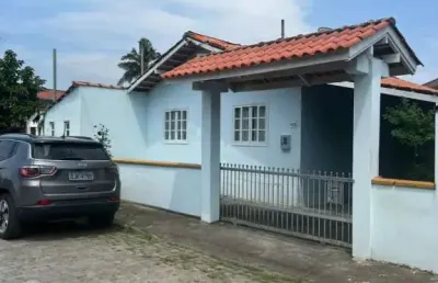 Casa com 4 quartos à venda no Centro, Balneário Piçarras 