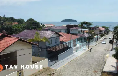 Casa a 70 metros da praia da bacia da vovó - próximo ao prédio da santer, vista paradise!